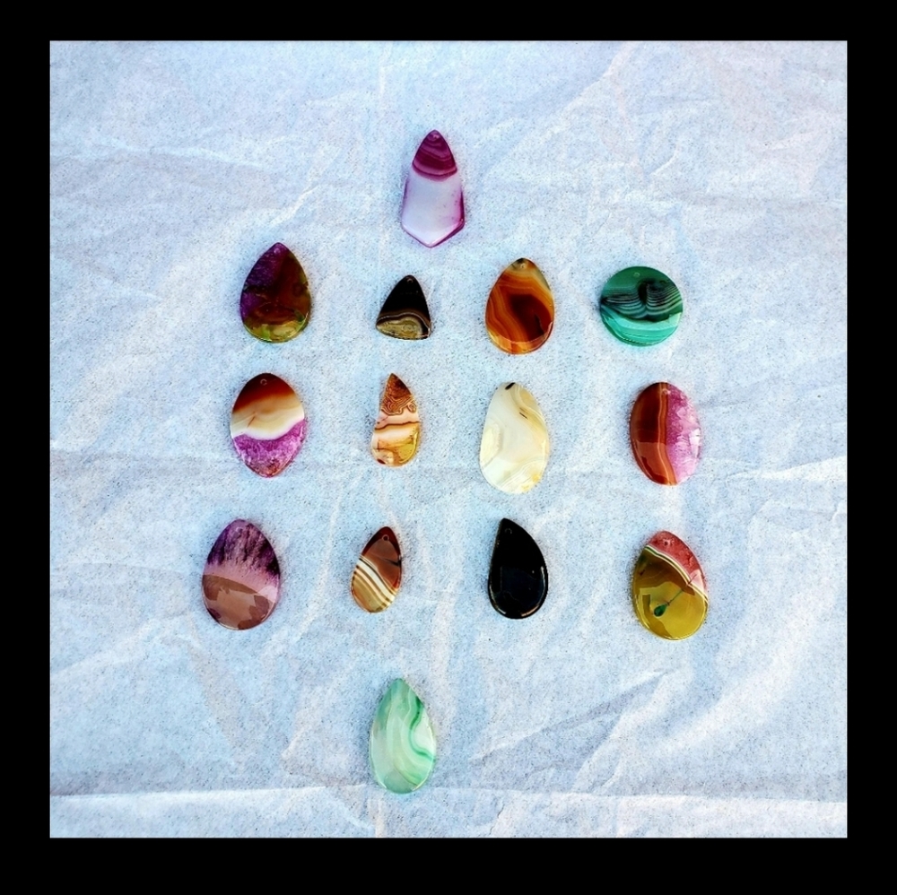 Multicolor Agate Teardrop Pendant Necklace Collection